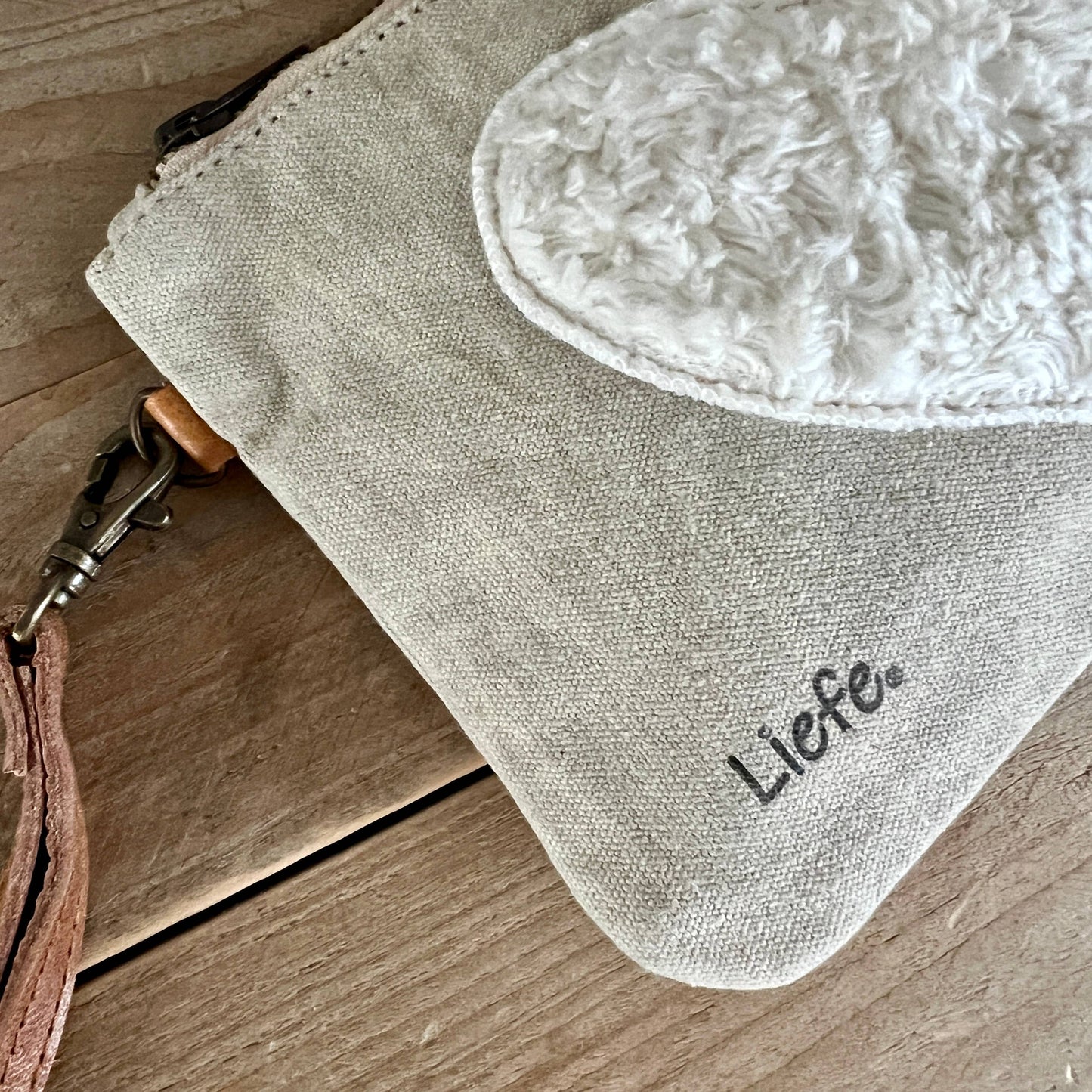 Heart Vintage Canvas Clutch (White Teddy Fabric)