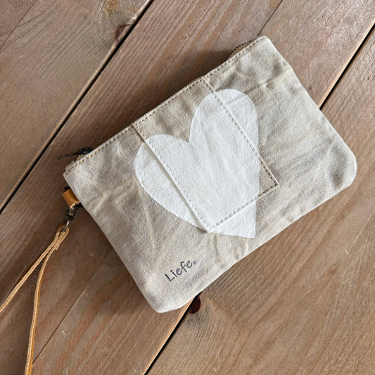 Heart Vintage Canvas Clutch (White)
