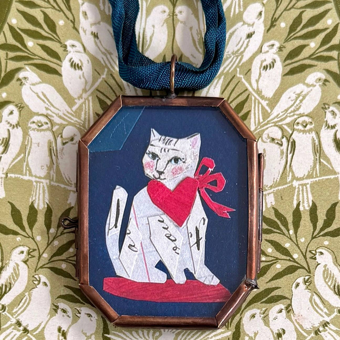 Kitty Love ~ Art Locket Ornament