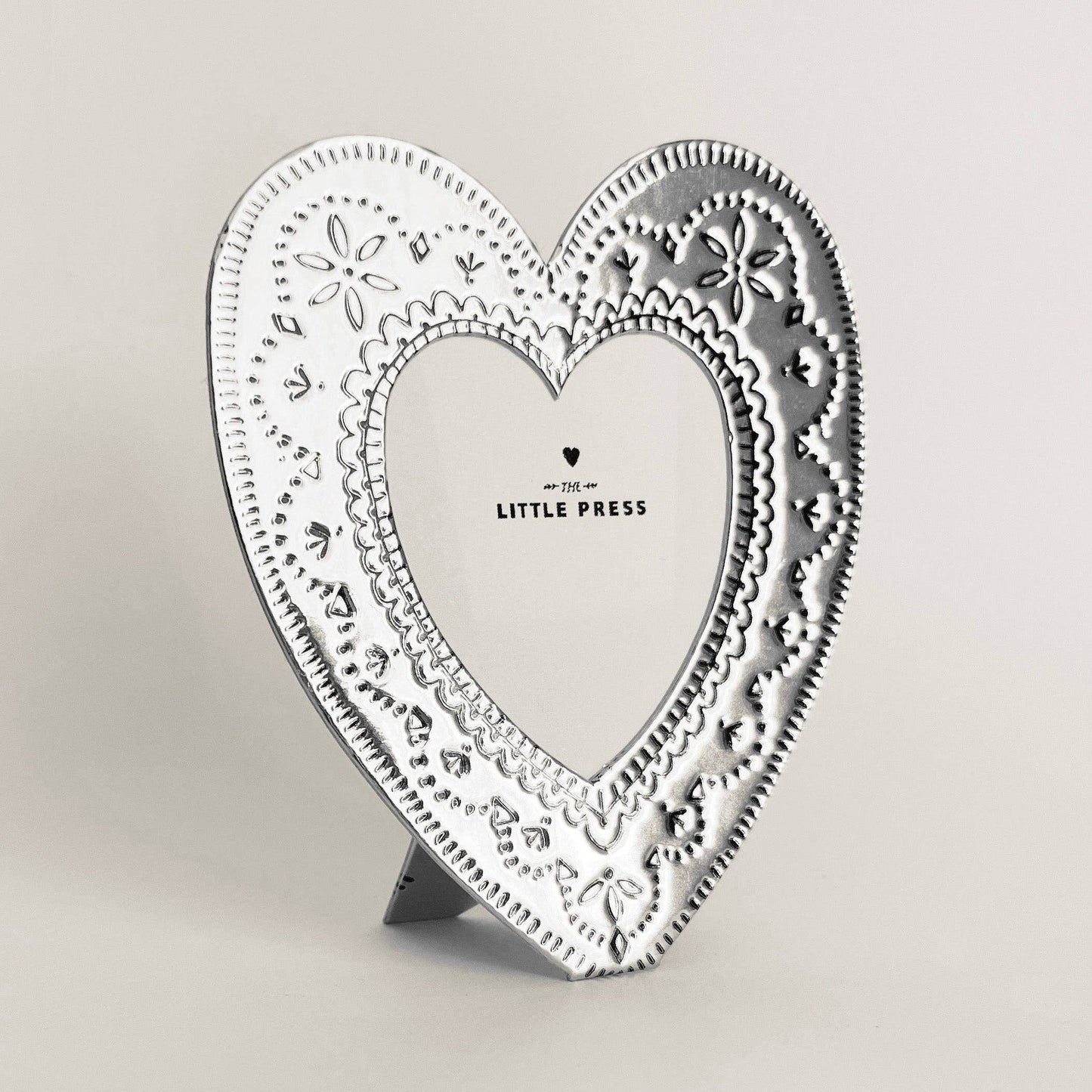 Letterpress Faux Tin Heart Travel/Desk Frame (Silver)