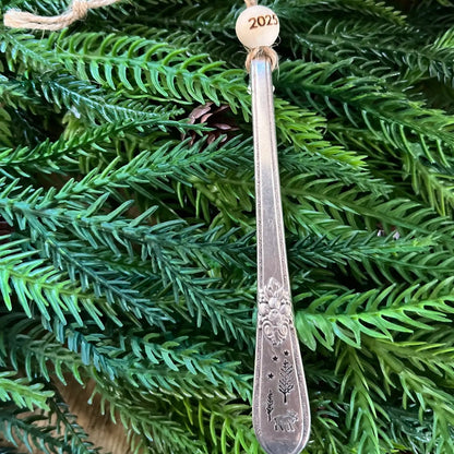 Vintage Christmas Ornament Set (5)