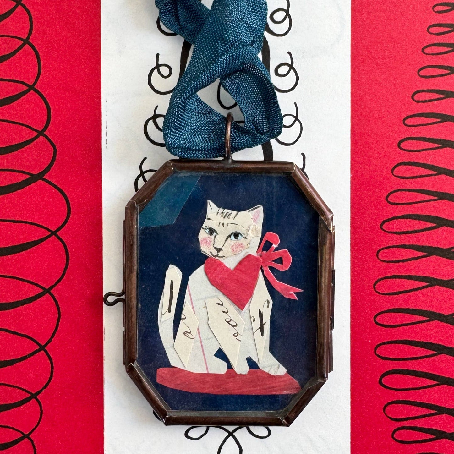 Kitty Love ~ Art Locket Ornament