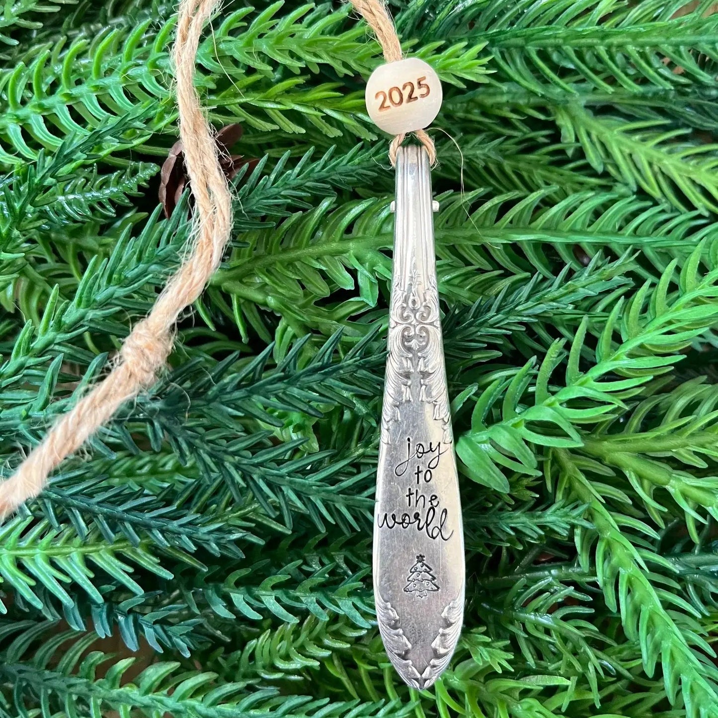 Vintage Christmas Ornament Set (5)