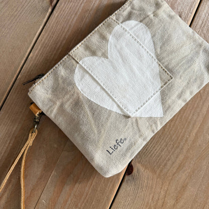 Heart Vintage Canvas Clutch (White)