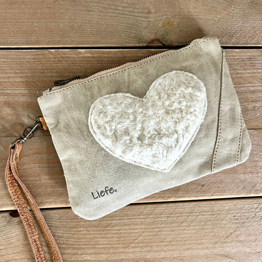 Heart Vintage Canvas Clutch (White Teddy Fabric)